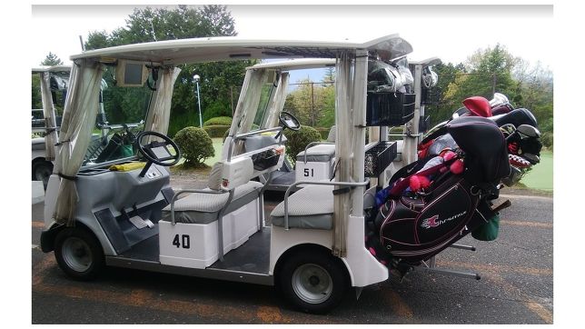 ゴルフカートの席順はキャディバッグの積み込み位置で決める Gridge グリッジ ゴルファーのための情報サイト