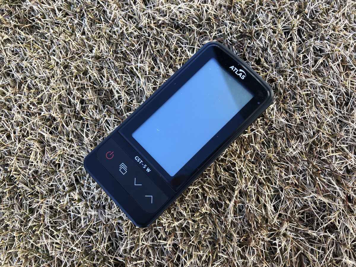 ユピテルでレンジボールとコースボールの打ち比べ Gridge グリッジ ゴルファーのための情報サイト